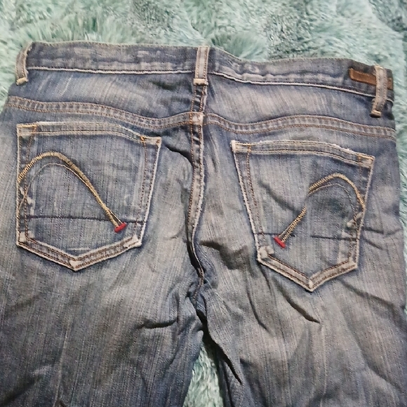 GUESS Premium Straight Leg Denim Jeans - Picture 4 of 4